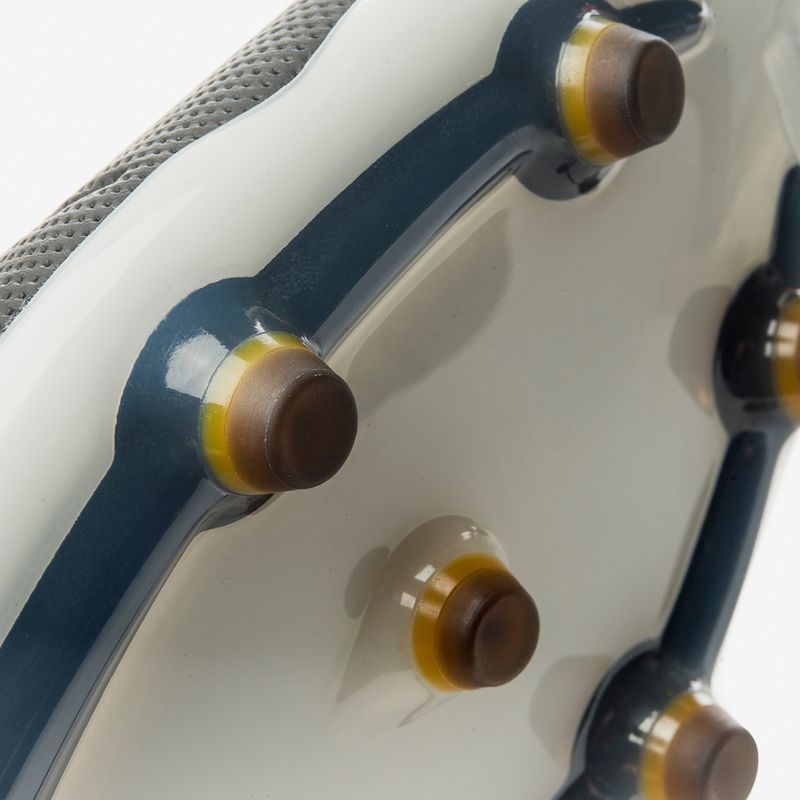 Chuteira Campo Umbro Tocco II Pro Fg