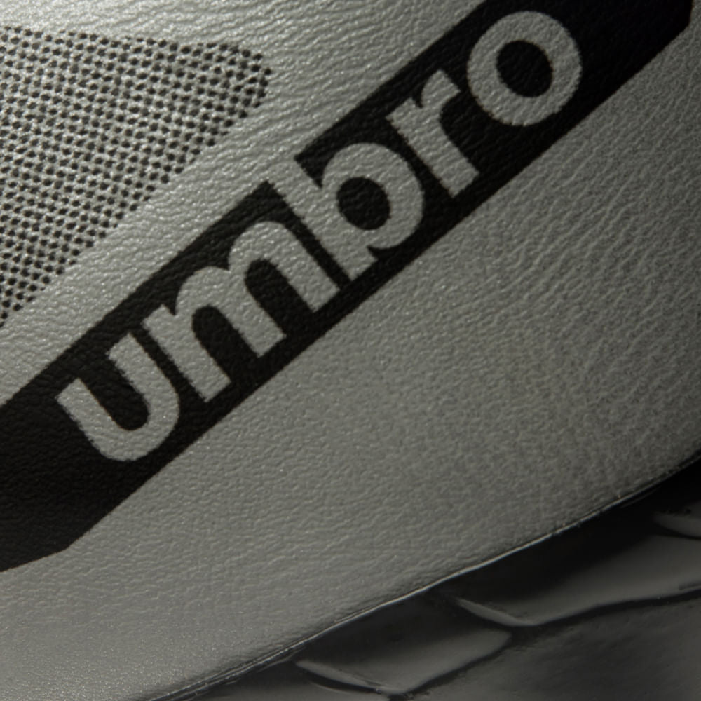 Chuteira Campo Umbro Beat