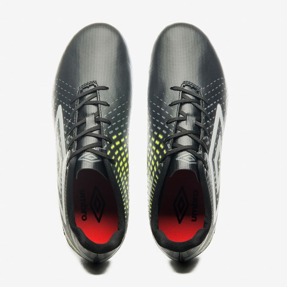 Chuteira Campo Umbro Plasma Preto