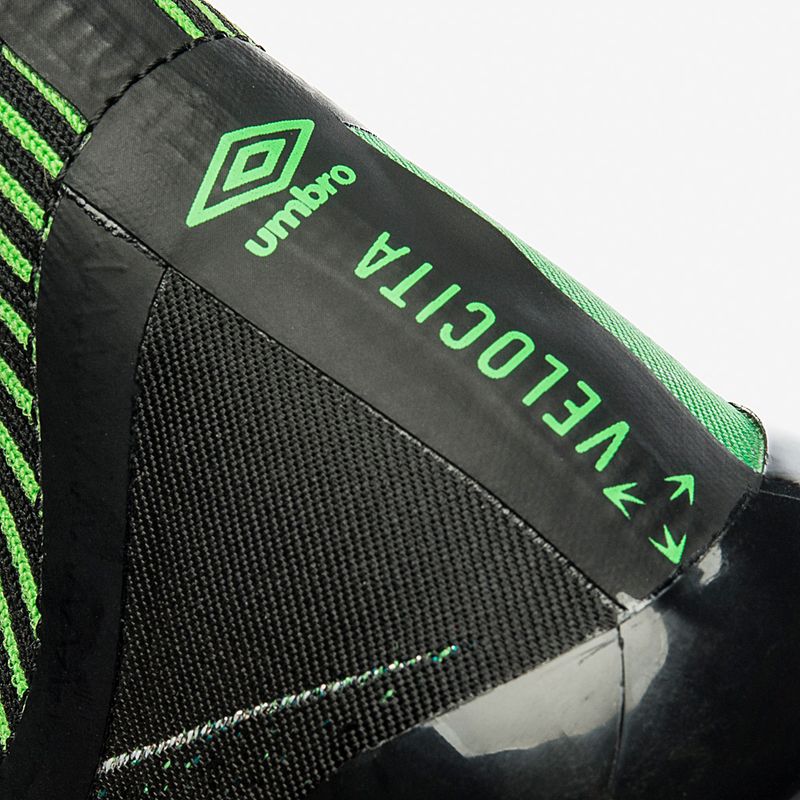Chuteira Campo Umbro Velocita Elixir Pro Fg